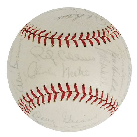Lot #1384 Chicago Cubs: Scarce 1962 Cubs team-signed baseball, including Hubbs and four Hall of Famers - Image 3