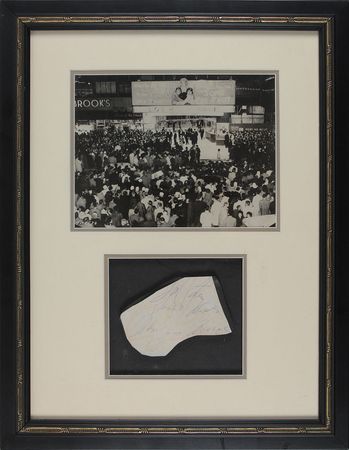 Lot #1109 Marilyn Monroe Signature - Image 2