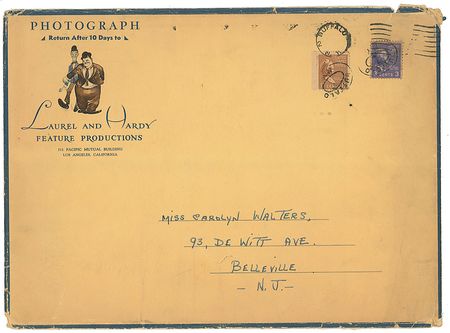Lot #32 Laurel and Hardy - Image 2