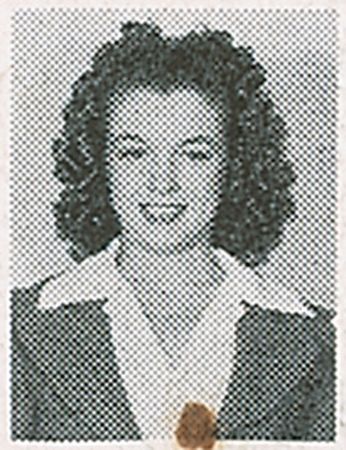 Lot #362 Marilyn Monroe - Image 1