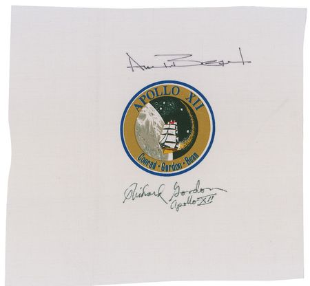 Lot #496 Alan Bean and Richard Gordon - Image 2