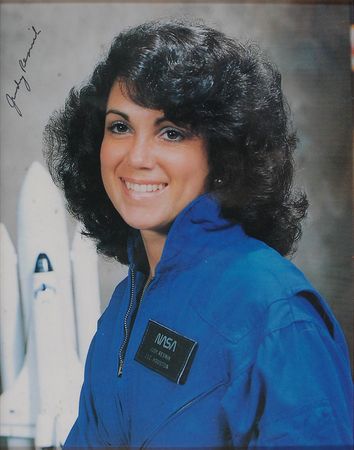 Lot #860 Challenger - Image 3