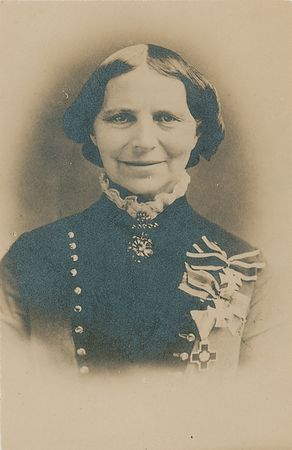Lot #129 Clara Barton: The many awards of the Red Cross founder - Image 4