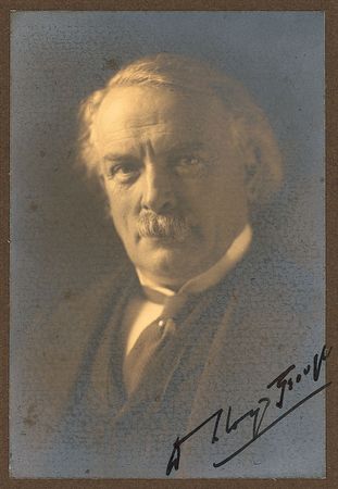 Lot #243 David Lloyd George Signed Photograph - Image 1