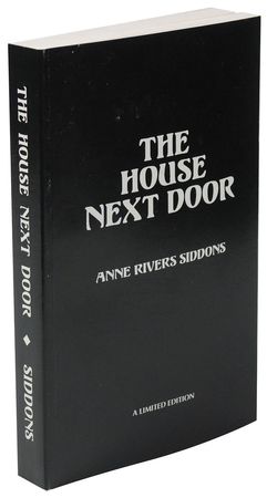 Lot #621 Stephen King Book - Image 2