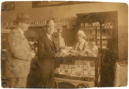 Lot #2096 Bonnie Parker: A young Bonnie at Marco?s Cafe - Image 1