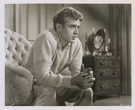 Lot #1026 James Dean: The day before leaving to film East of Eden, Dean promises to pay back part of his $700 advance - Image 2