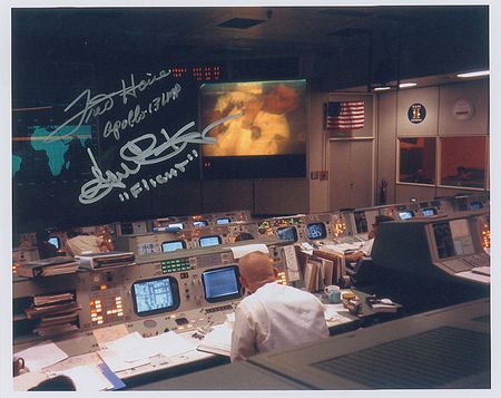 Lot #484 Fred Haise and Gene Kranz Signed Photographs - Image 2