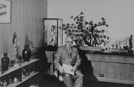 Lot #2105 John Dillinger: Incredibly rare penny recovered from John Dillinger's pocket the night of his death, one of the finest displays of the gunned-down gangster?s final personal affects that we have seen - Image 10