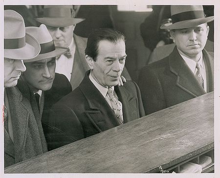 Lot #2155 Willie Sutton Signature and Photograph - Image 2