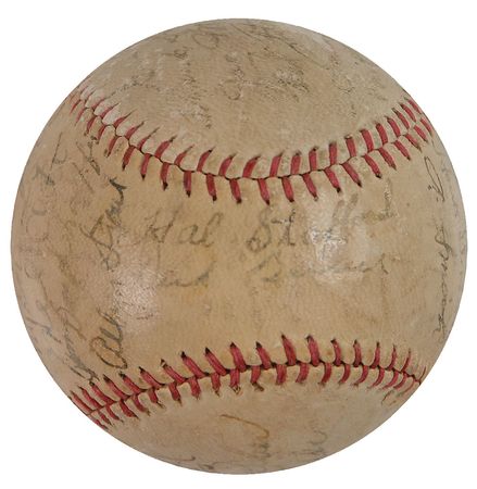 Lot #1405 NY Giants: 1935: Team-signed in 1935, highlighted by Ott and Hubbell - Image 2