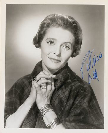 Lot #1257 Patricia Neal Signed Photographs - Image 2