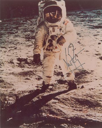 Lot #403 Neil Armstrong: Incredibly rare twice-signed photo boasting a five-inch signature of the first moonwalker - Image 1