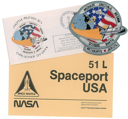Lot #642 Challenger: Superlative NASA portrait of the tragic Challenger crew - Image 2