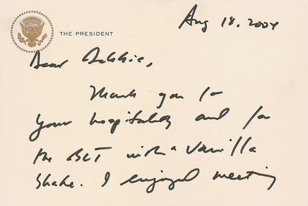 Lot #176 George W. Bush: Exceedingly rare handwritten letter as president - Image 1