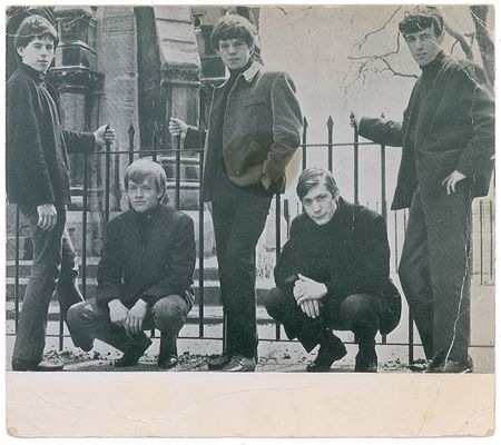 Lot #978 Rolling Stones: Incredibly clean signatures of the full classic lineup - Image 2