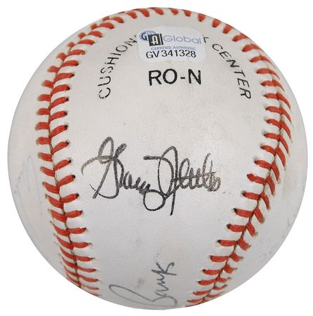 Lot #1659 Sadaharu Oh Baseball - Image 2