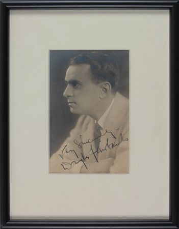 Lot #1377 Douglas Fairbanks, Sr Signed Photograph - Image 2