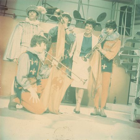 Lot #2 Beatles - Image 2