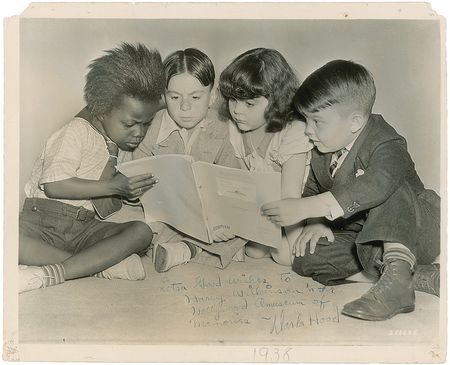 Lot #1193 Our Gang: Darla Hood: Vintage signed photo from the Our Gang days - Image 1