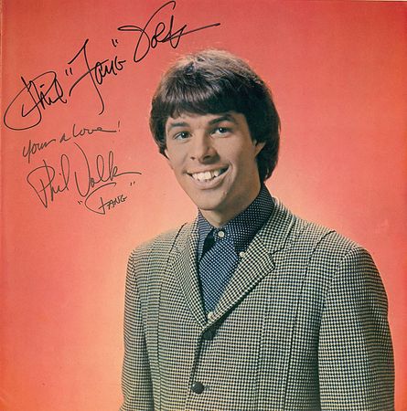 Lot #900 Paul Revere and the Raiders Program - Image 3