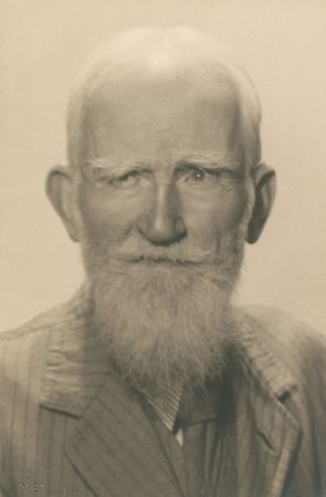 Lot #595 George Bernard Shaw Signed Photograph - Image 2