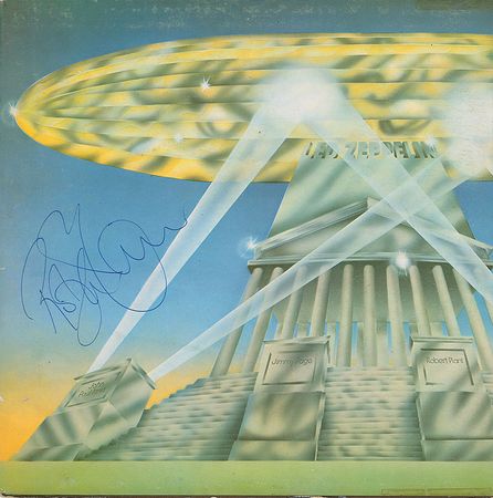 Lot #757 Led Zeppelin: Zeppelin II signed after a 1972 gig in Scotland - Image 2