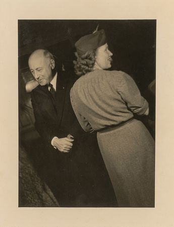 Lot #952 Cecil B. de Mille: “You certainly did a great job on Cleopatra and the director” - Image 2