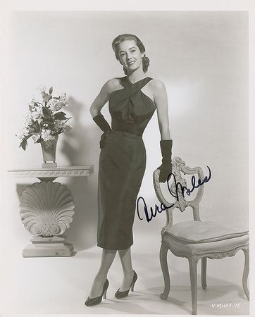 Lot #1176 Vera Miles Signed Photographs - Image 2