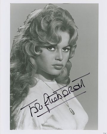 Lot #1018 Brigitte Bardot Signed Photographs - Image 1