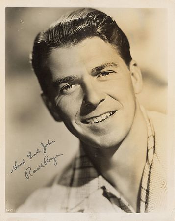 Lot #153 Ronald Reagan and Jane Wyman Signed Photographs - Image 1