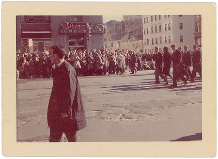 Lot #267 John F. Kennedy Funeral Procession Set of Five Photographs - Image 4