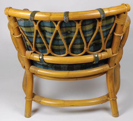 Lot #74 John F. Kennedy’s Honey Fitz Chairs and Lamp: Remarkable personal effects from Camelot at sea: extraordinary lamp and chairs from on board the Honey Fitz, home to some of the first family’s happiest moments - Image 6