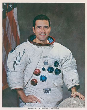 Lot #757 Moonwalkers: Outstanding complete set of moonwalkers’ official NASA photos - Image 6