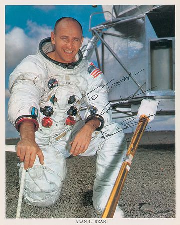 Lot #757 Moonwalkers: Outstanding complete set of moonwalkers’ official NASA photos - Image 13