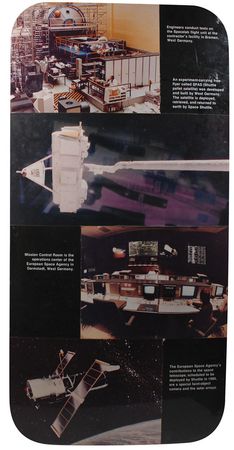 Lot #821 Shuttle Displays - Image 5