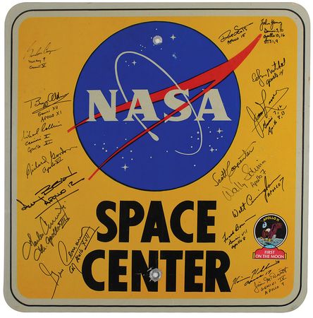 Lot #326 Apollo Astronauts - Image 1
