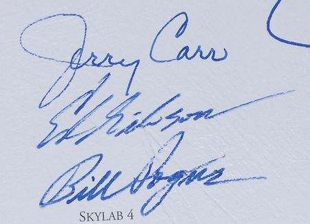 Lot #296 Mercury, Gemini, and Apollo Astronauts - Image 11