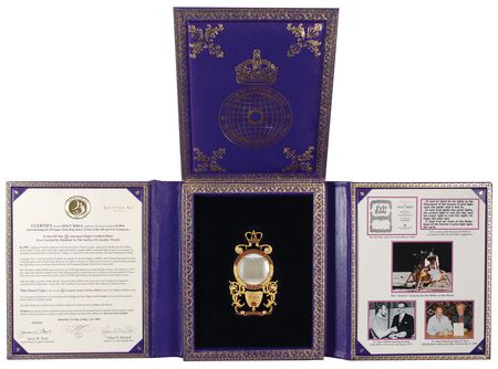Lot #289  Apollo 12, 13, and 14 Flown Lunar Bibles - Image 8