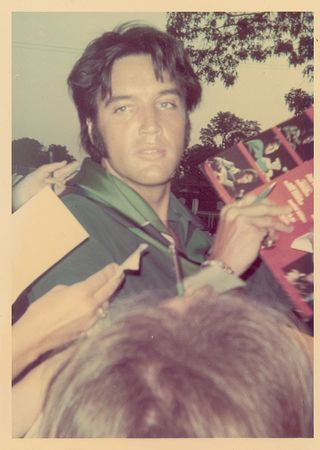 Lot #919 Elvis Presley - Image 3