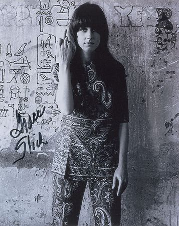 Lot #1065 Grace Slick Signed Photographs - Image 2