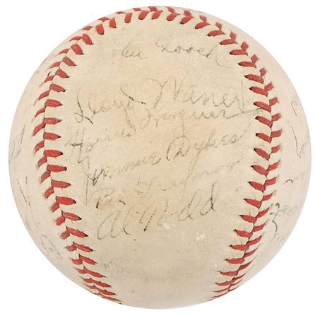 Lot #1411 Pirates, White Sox: H. Wagner, P. Traynor...: Fantastic 1937 assemblage featuring Honus Wagner, Arky Vaughan, Pie Traynor, and the Waner brothers - Image 1