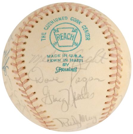 Lot #1445 NY Yankees Baseball - Image 4