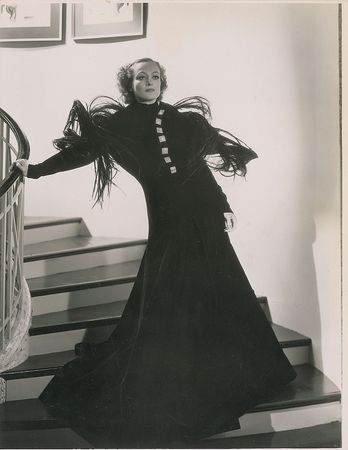 Lot #751 Joan Crawford [Hurrell] - Image 1
