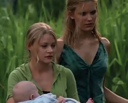 Lot #692 Lost: Emilie de Ravin - Image 5