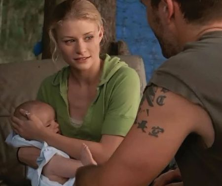 Lot #692 Lost: Emilie de Ravin - Image 6
