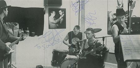Lot #982 U2 Album - Image 2