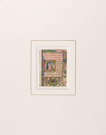 Lot #616 Medieval Book of Hours: Beautifully illuminated 15th century Book of Hours leaf featuring the Madonna and child - Image 3