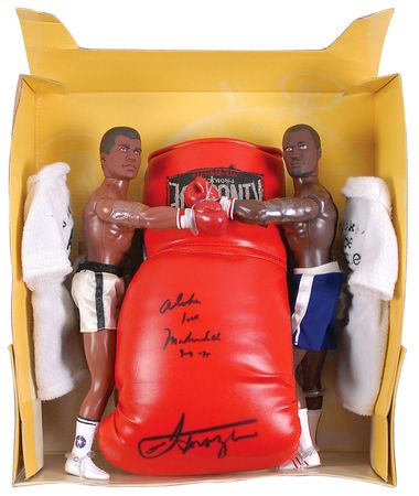 Lot #1381 Muhammad Ali and Joe Frazier Starting Lineup Figure - Image 1