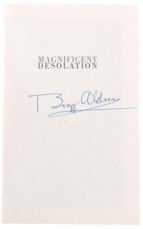 Lot #441 Buzz Aldrin Signed Photograph - Image 2